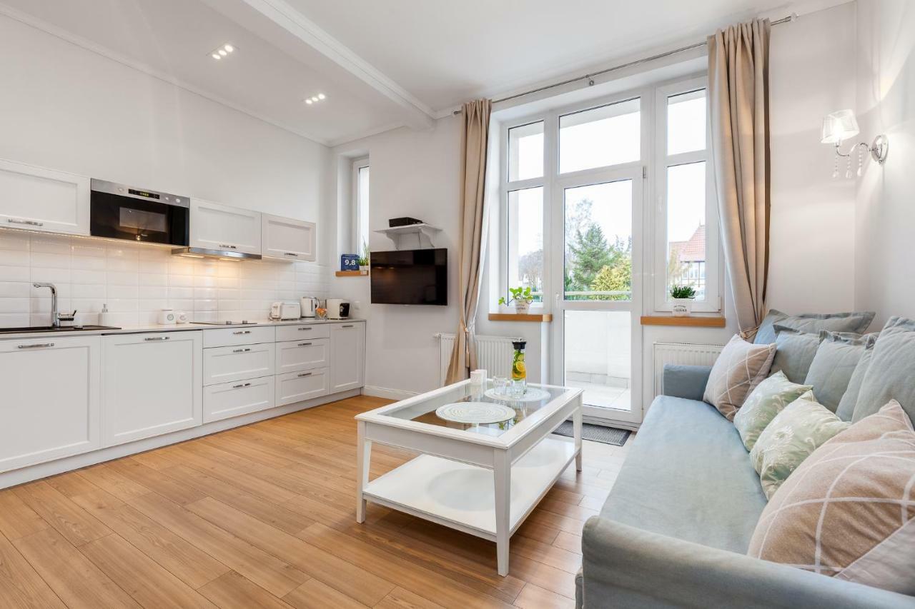 Black&white - Apartament Royal *